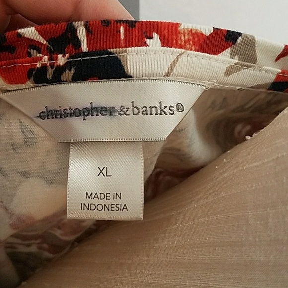 Christopher & Banks top Size XL - Picture 4 of 4